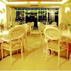 Guadalpin Suites 3*